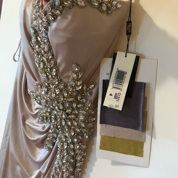 Evening Dress by Terani Couture, size 4 us - Picture 3 of 5